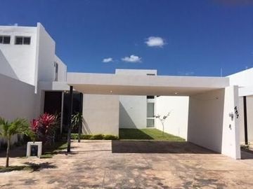 CASA EN VENTA EN MERIDA YUCATAN, RESIDENCIAL CAMPOCIELO