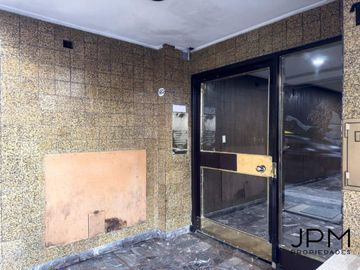 VENTA de 3 ambientes con balcon terraza
