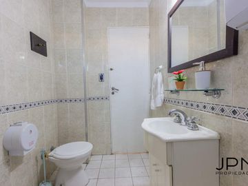 VENTA de 3 ambientes con balcon terraza