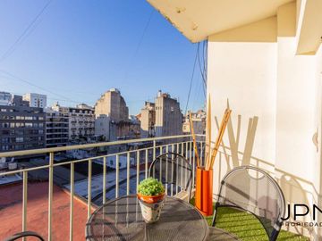 VENTA de 3 ambientes con balcon terraza