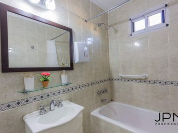VENTA de 3 ambientes con balcon terraza