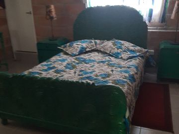 TE VENDO FINCA CON 3 CASAS EN BARBOSA ANTIOQUIA.