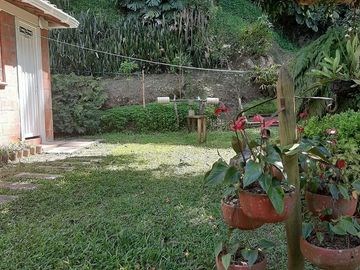 TE VENDO FINCA CON 3 CASAS EN BARBOSA ANTIOQUIA.