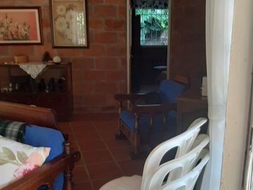 TE VENDO FINCA CON 3 CASAS EN BARBOSA ANTIOQUIA.