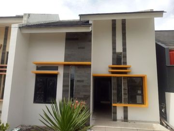 Ready stock rumah 1 lt 2kt lokasi strategis ciwastra bandung