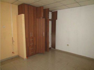VENDO CASA EN LA CHORRERA BARRIO BALBOA 2R