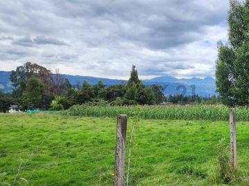 En Venta Terreno de 2.2 hectareas, sector valle de los chillos