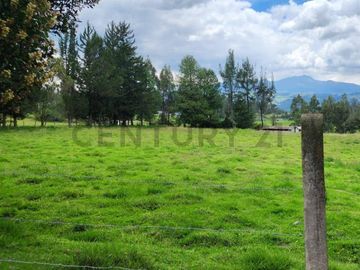 En Venta Terreno de 2.2 hectareas, sector valle de los chillos