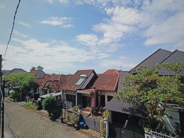 RUMAH SIAP HUNI MEWAH DI KESIMAN KERTALANGU