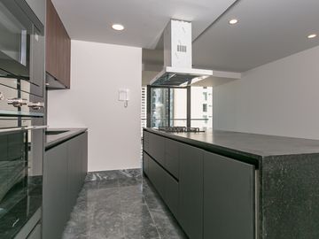 ​Departamento en la icónica Shark Tower!!  Apartment in the iconic Shark Tower!!