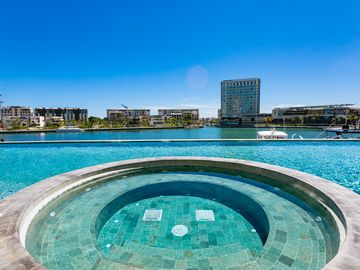 ​Departamento en la icónica Shark Tower!!  Apartment in the iconic Shark Tower!!