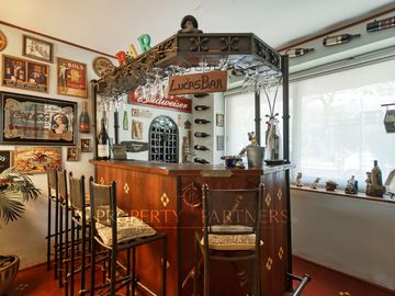 Casa en La Reina con excelente ubicación cercana a Colegios