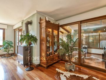 Casa en La Reina con excelente ubicación cercana a Colegios