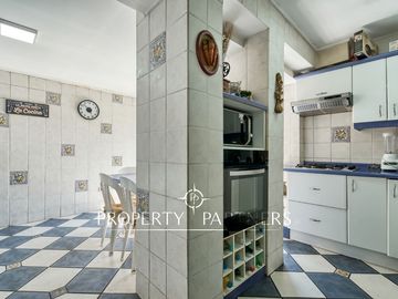 Casa en La Reina con excelente ubicación cercana a Colegios