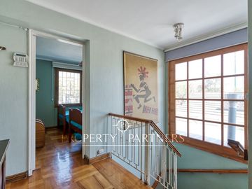 Casa en La Reina con excelente ubicación cercana a Colegios