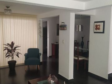 Se Vende Casa en Candiles, Ubicadisima, 3 Recamaras, 2.5 Baños, Preciosa.