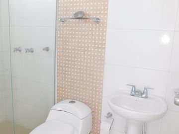 apartamento en arriendo/venta en altamira. Cod A91236