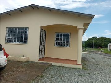 VENTA DE CASA EN PENONOME - VILLAS DE LLANO MARIN
