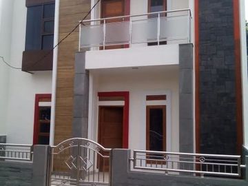 Rumah hook siap huni bangunan baru 2 lantai dekat rsud ujungberung kota bandung | MARTININGSIH