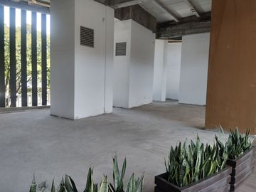 local en venta en multicentro. Cod V5625