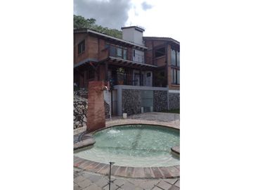 Venta de Casa Campestre Condominio Arroyohondo Norte de Cali.