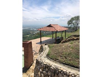 Venta de Casa Campestre Condominio Arroyohondo Norte de Cali.