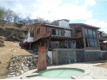 Venta de Casa Campestre Condominio Arroyohondo Norte de Cali.