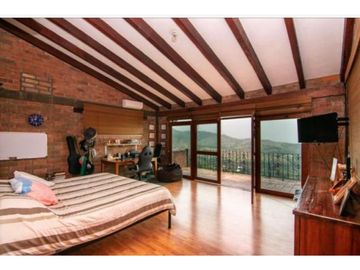 Venta de Casa Campestre Condominio Arroyohondo Norte de Cali.