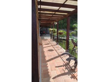 Venta de Casa Campestre Condominio Arroyohondo Norte de Cali.