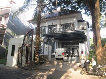 Rumah Darmo Hill Surabaya Siap Huni Dijual
