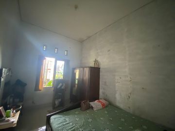 Rumah Siap Huni Dijual Di Gayamprit Type 170/139 Bisa Di Kredit