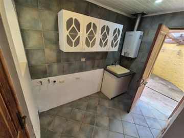 Casa en venta de 9 dorm. en Los Angeles