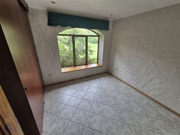 Casa en venta de 9 dorm. en Los Angeles