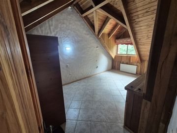 Casa en venta de 9 dorm. en Los Angeles