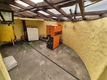 Casa en venta de 9 dorm. en Los Angeles
