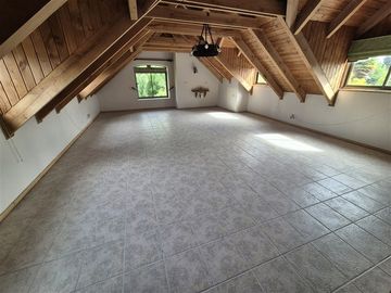 Casa en venta de 9 dorm. en Los Angeles