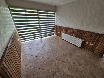 Casa en venta de 9 dorm. en Los Angeles