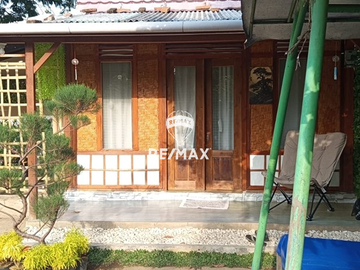 DIJUAL KOMPLEKS USAHA + HUNIAN STRATEGIS DI PUSAT KOTA BANYUWANGI