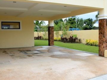 4 Bedroom House for SALE or RENT in Hensonville Angeles City Near SM Clark