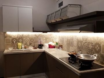 Rumah Cakep 1 Lt 1.3 M negoo sukolilo dian regency 2