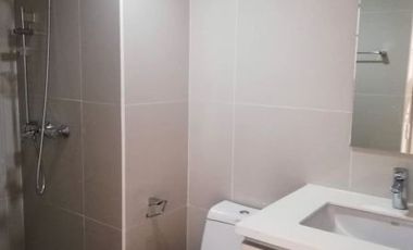For Lease: Studio Unit at Twin Oaks Mandaluyong