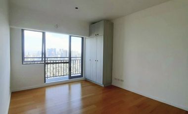 1BR Condo Commands View of Metro Manila Skyline