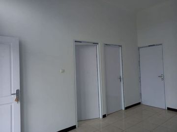 Rumah Sejuk Dekat Stasiun KA Rancaekek Bandung