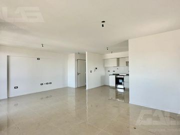 Departamento 3 ambientes , 2 dormitorios, balcon y cocina- Ituzaingó