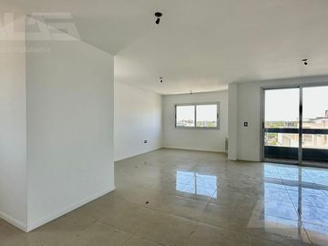 Departamento 3 ambientes , 2 dormitorios, balcon y cocina- Ituzaingó