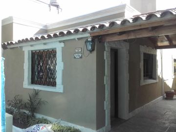 CASA EN BARRIO GORKI GRANA
