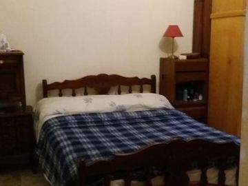 CASA EN BARRIO GORKI GRANA
