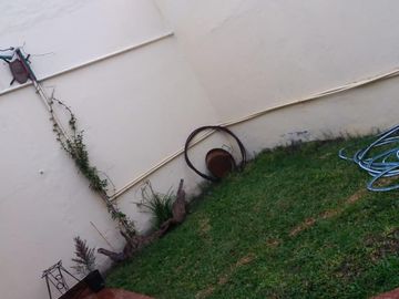 CASA EN BARRIO GORKI GRANA