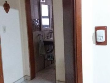 CASA EN BARRIO GORKI GRANA