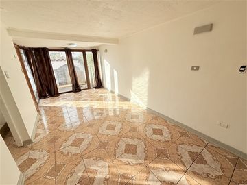 Casa en arriendo de 3 dorm. en La Florida
